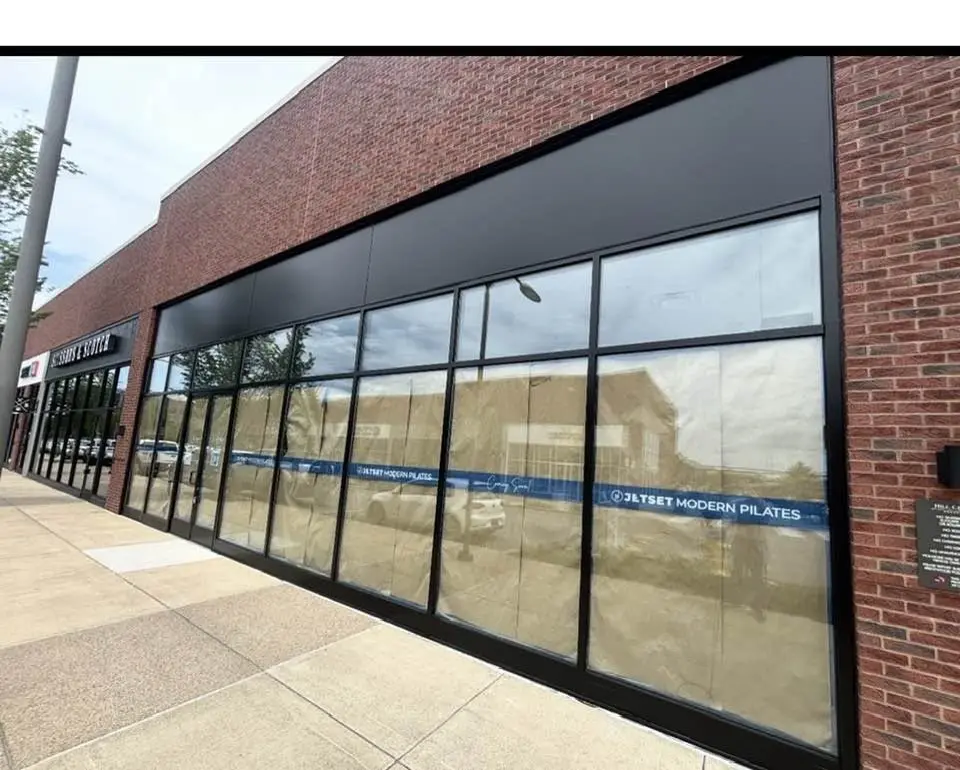 Black Aluminum Storefront Window Wall